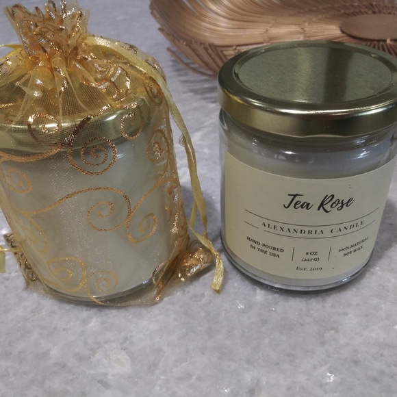 Tea Rose Soy Wax Candle - 8oz - Picture 3 of 7